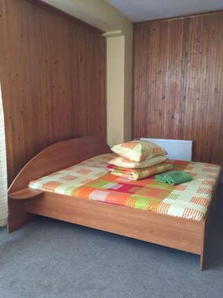 Мотели Motelis Jonučiai Гарлява Двухместный номер с 1 кроватью или 2 отдельными кроватями и собственной ванной комнатой-1